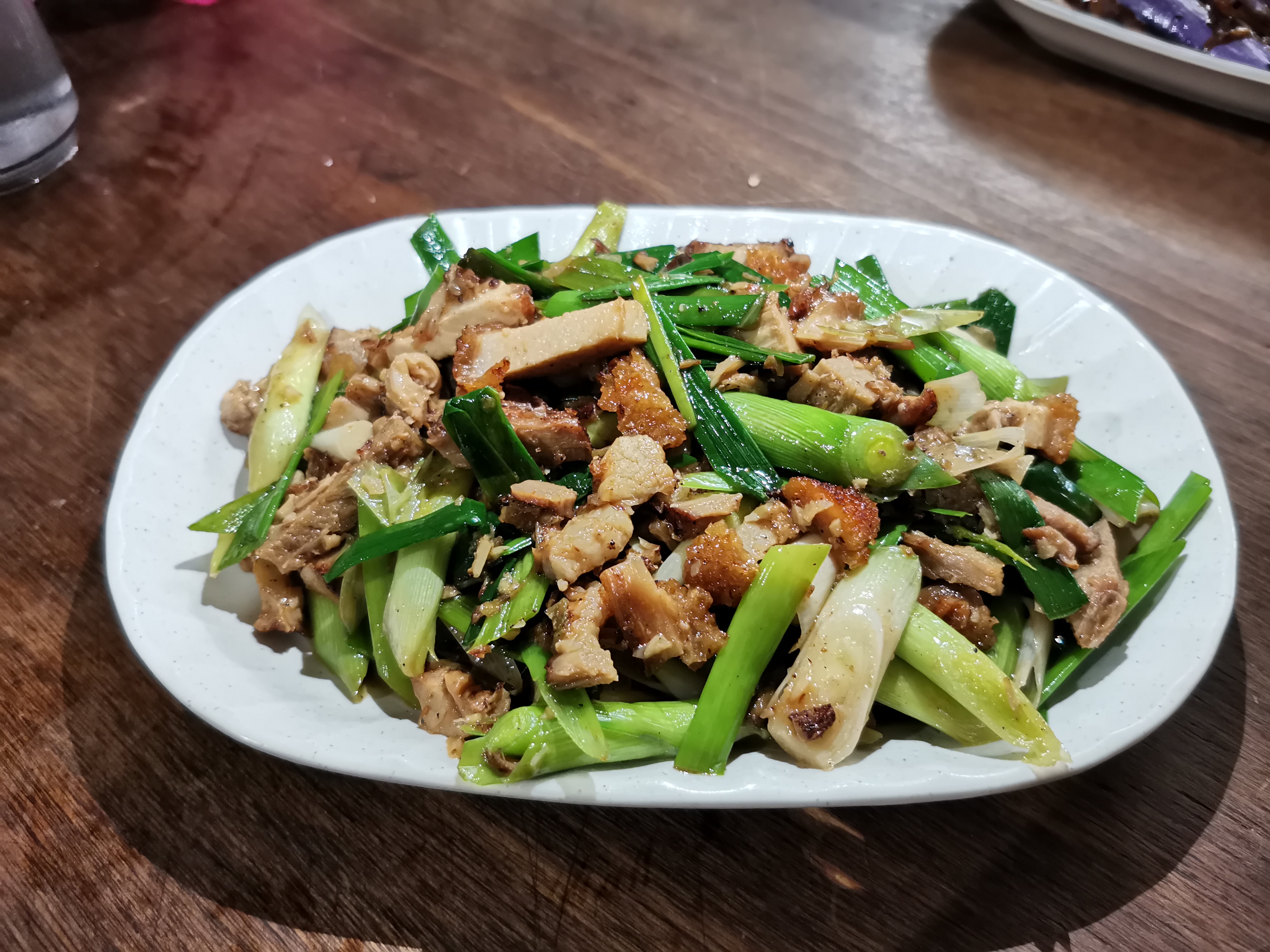 Stir-fried roasted pork with leek